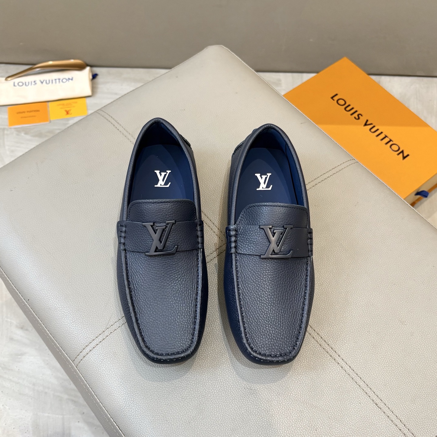 Louis Vuitton Male Loafers Cow Leather L