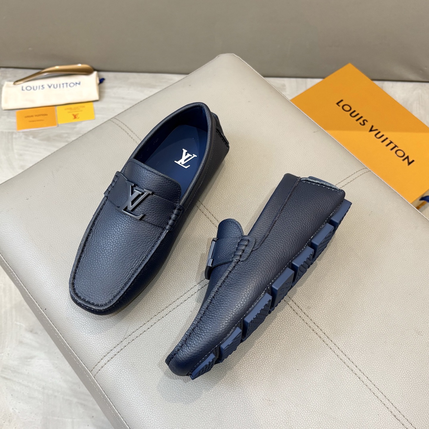Louis Vuitton Male Loafers Cow Leather L