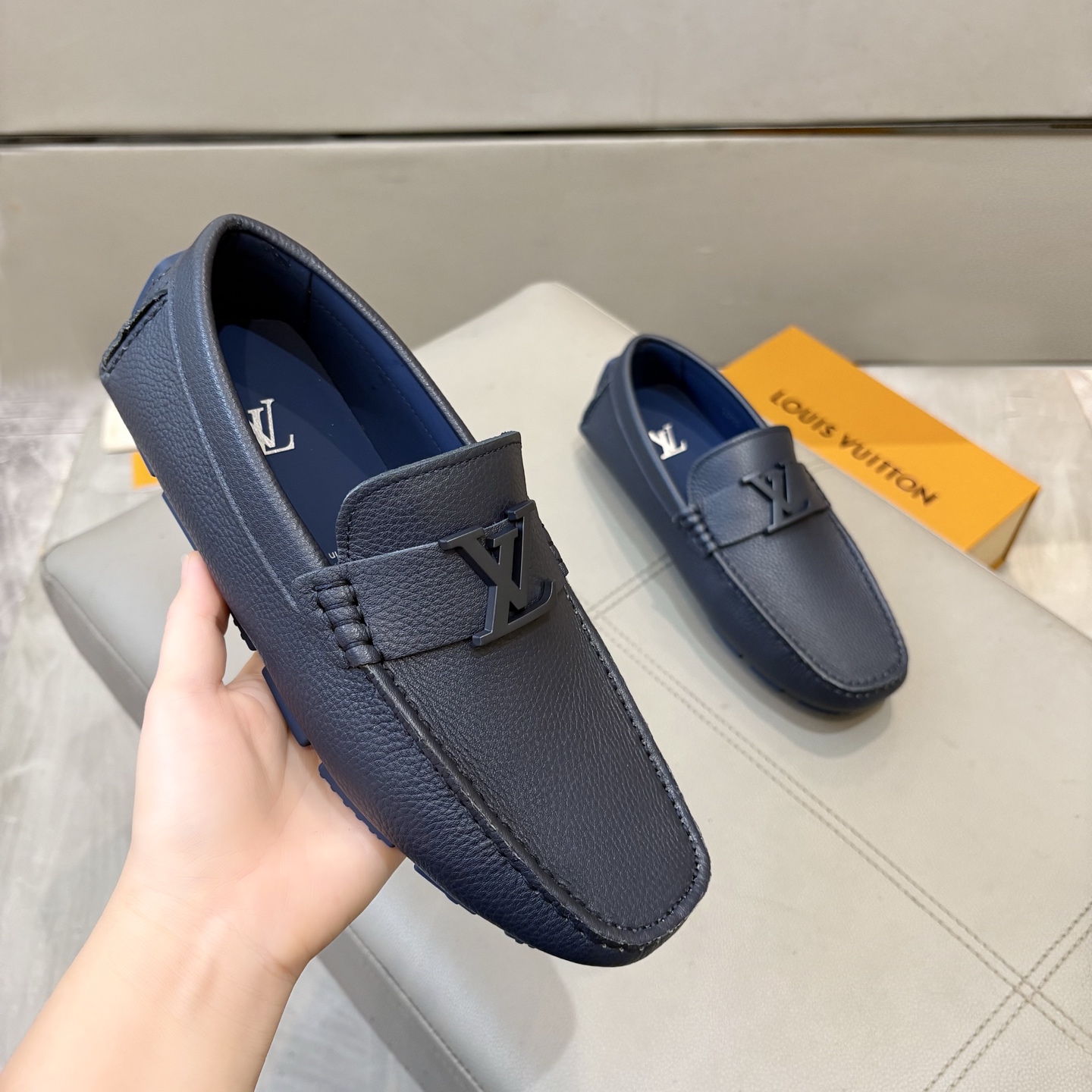 Louis Vuitton Male Loafers Cow Leather L
