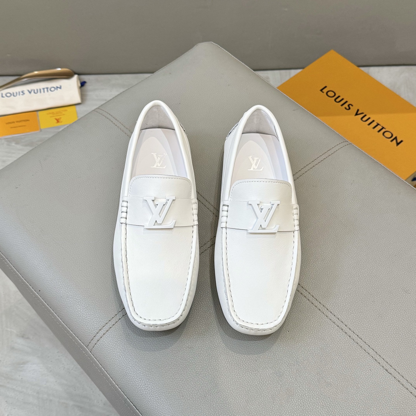 Louis Vuitton Male Loafers Cow Leather L