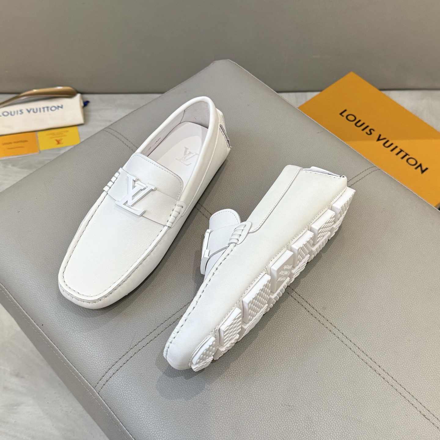 Louis Vuitton Male Loafers Cow Leather L