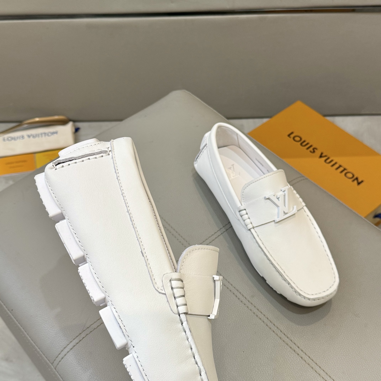 Louis Vuitton Male Loafers Cow Leather L