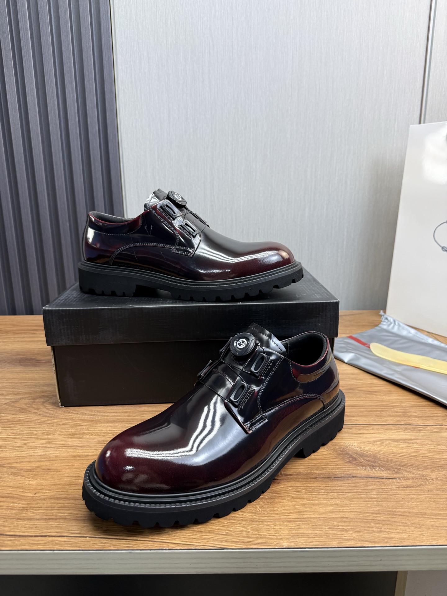Male Leather Shoes Cow Leather Lightweight