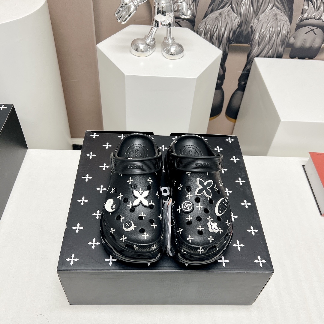 Crocs Basic Shoes M-s