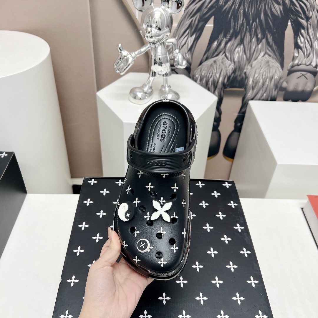 Crocs Basic Shoes M-s