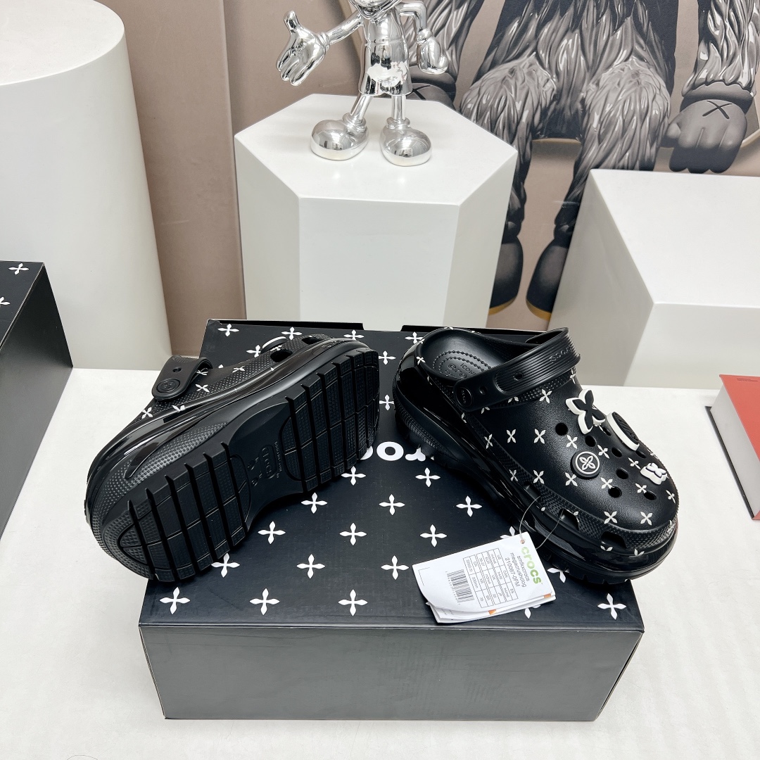 Crocs Basic Shoes M-s