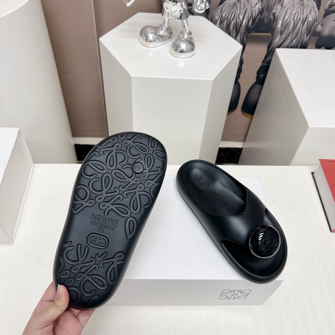 Loewe Female Sandals L-s