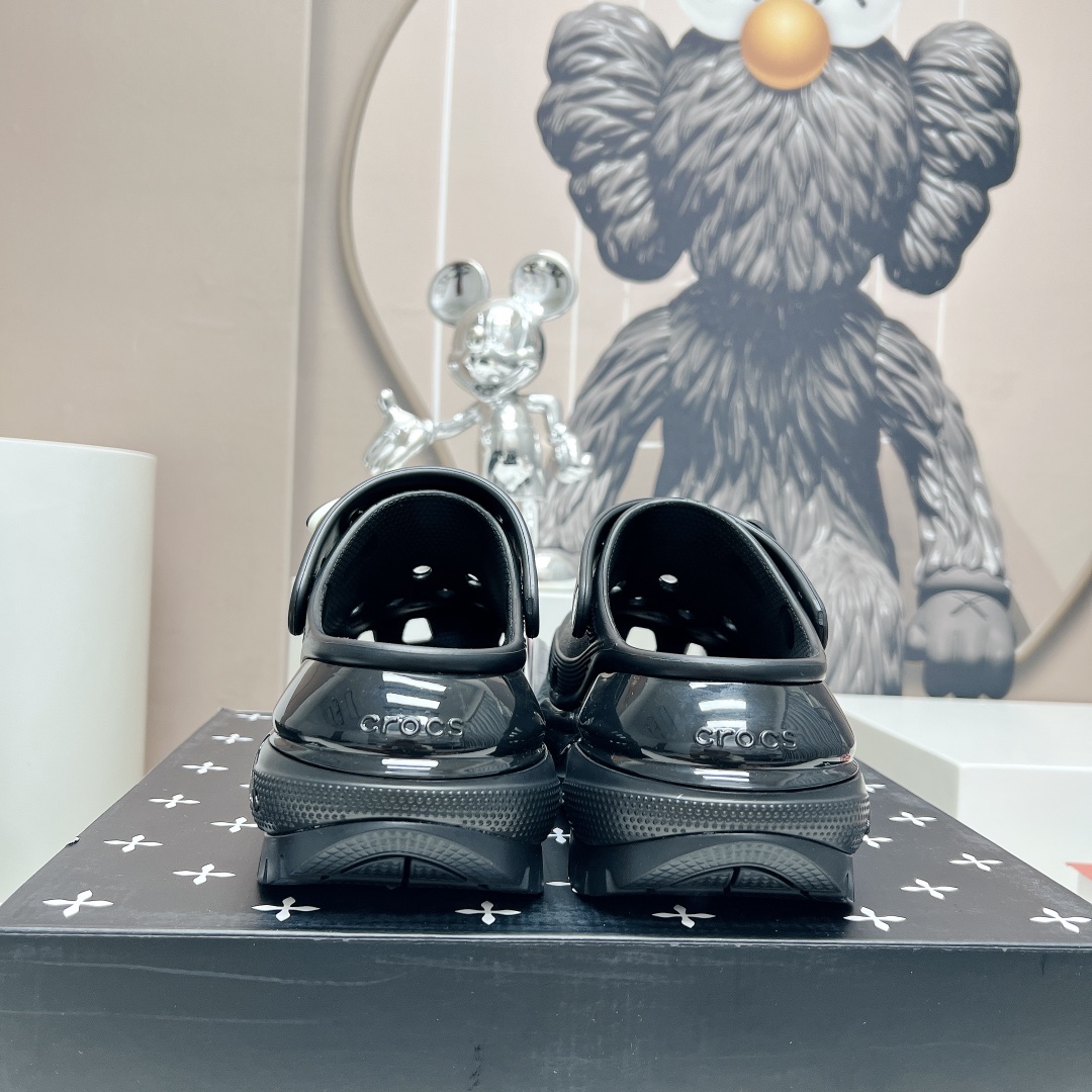 Crocs Basic Shoes M-s