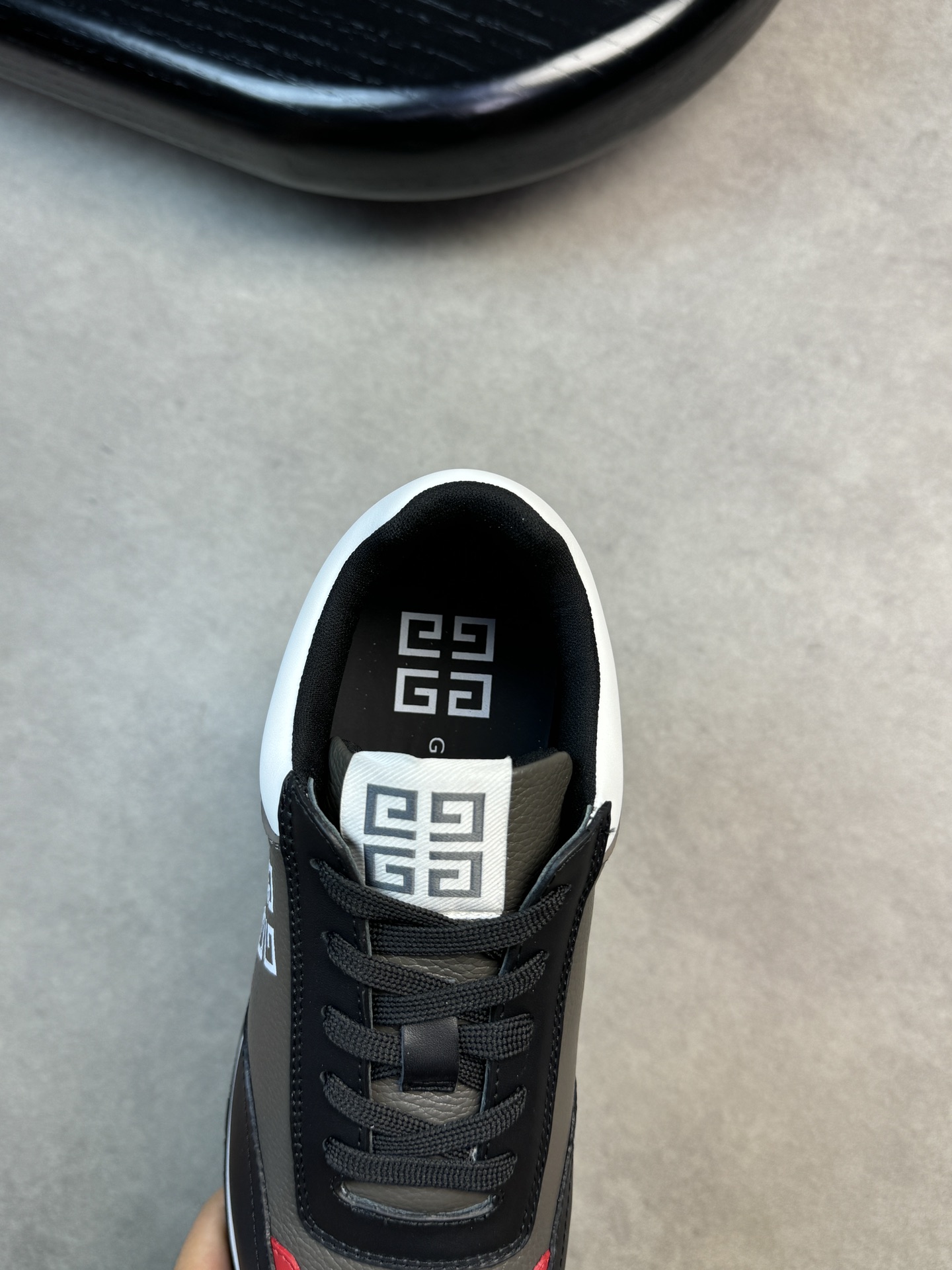 Givenchy Basic Shoes L-s