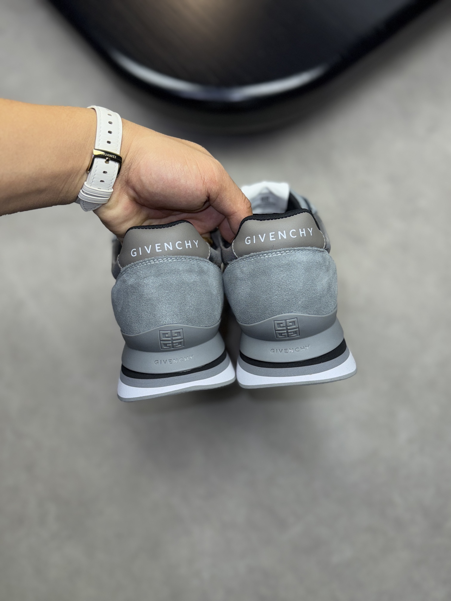 Givenchy Sneakers L-s