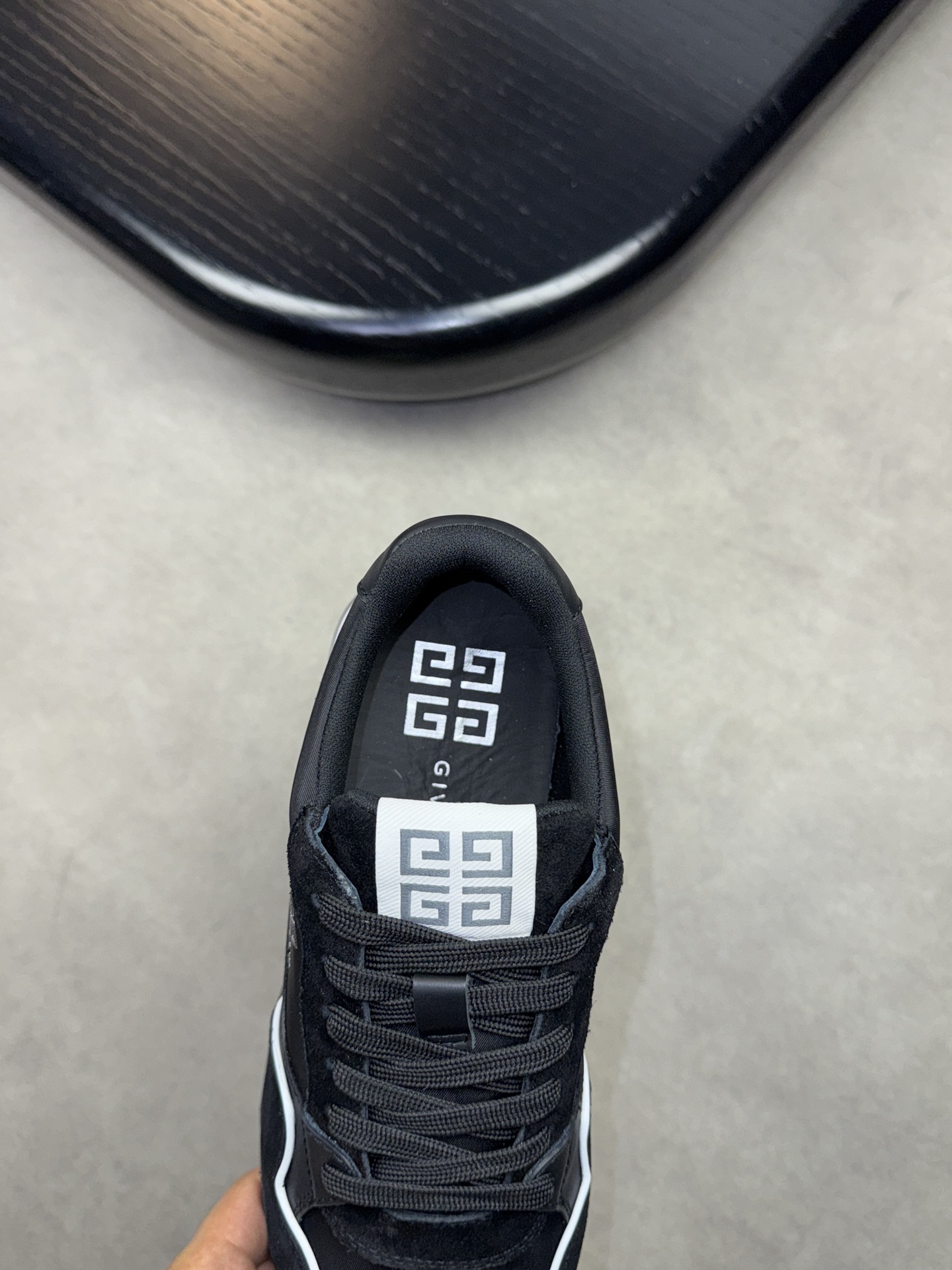 Givenchy Sneakers L-s