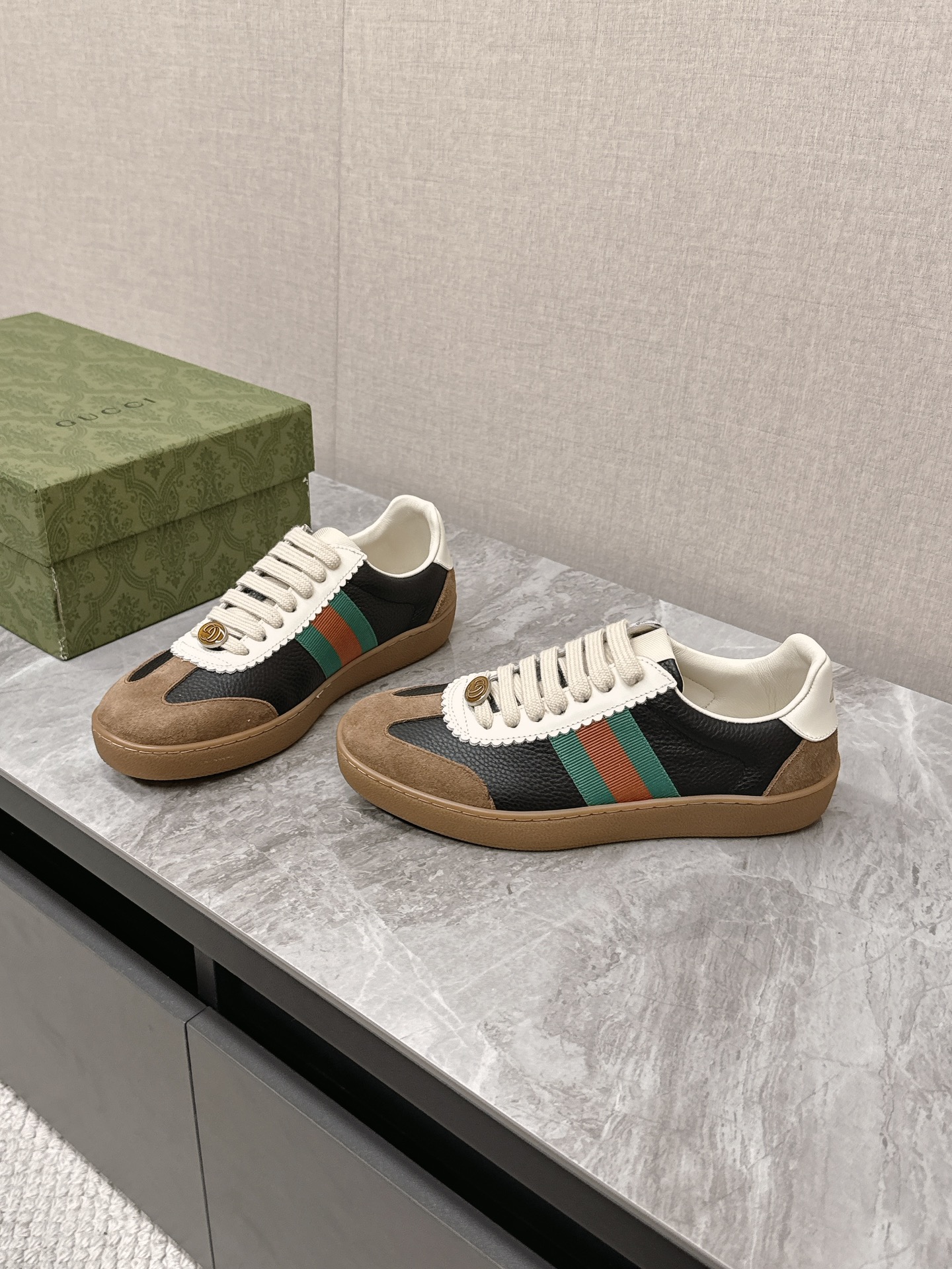 Gucci Male Sneakers Breathable S