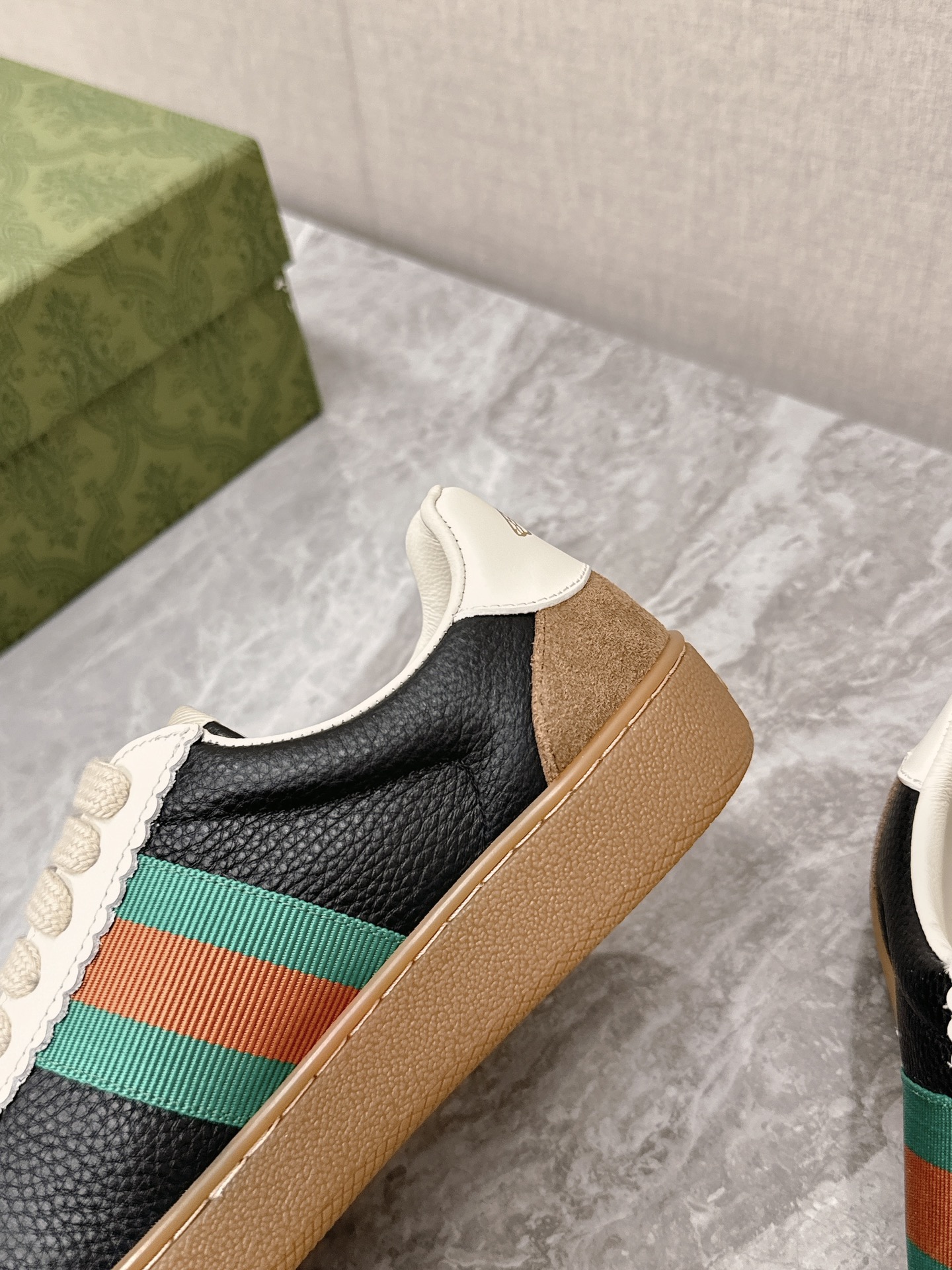 Gucci Male Sneakers Breathable S