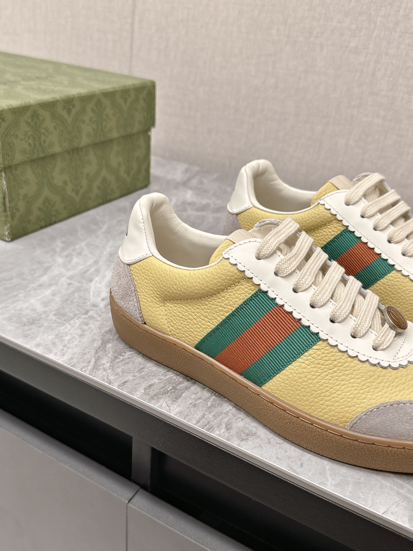 Gucci Male Sneakers Breathable S