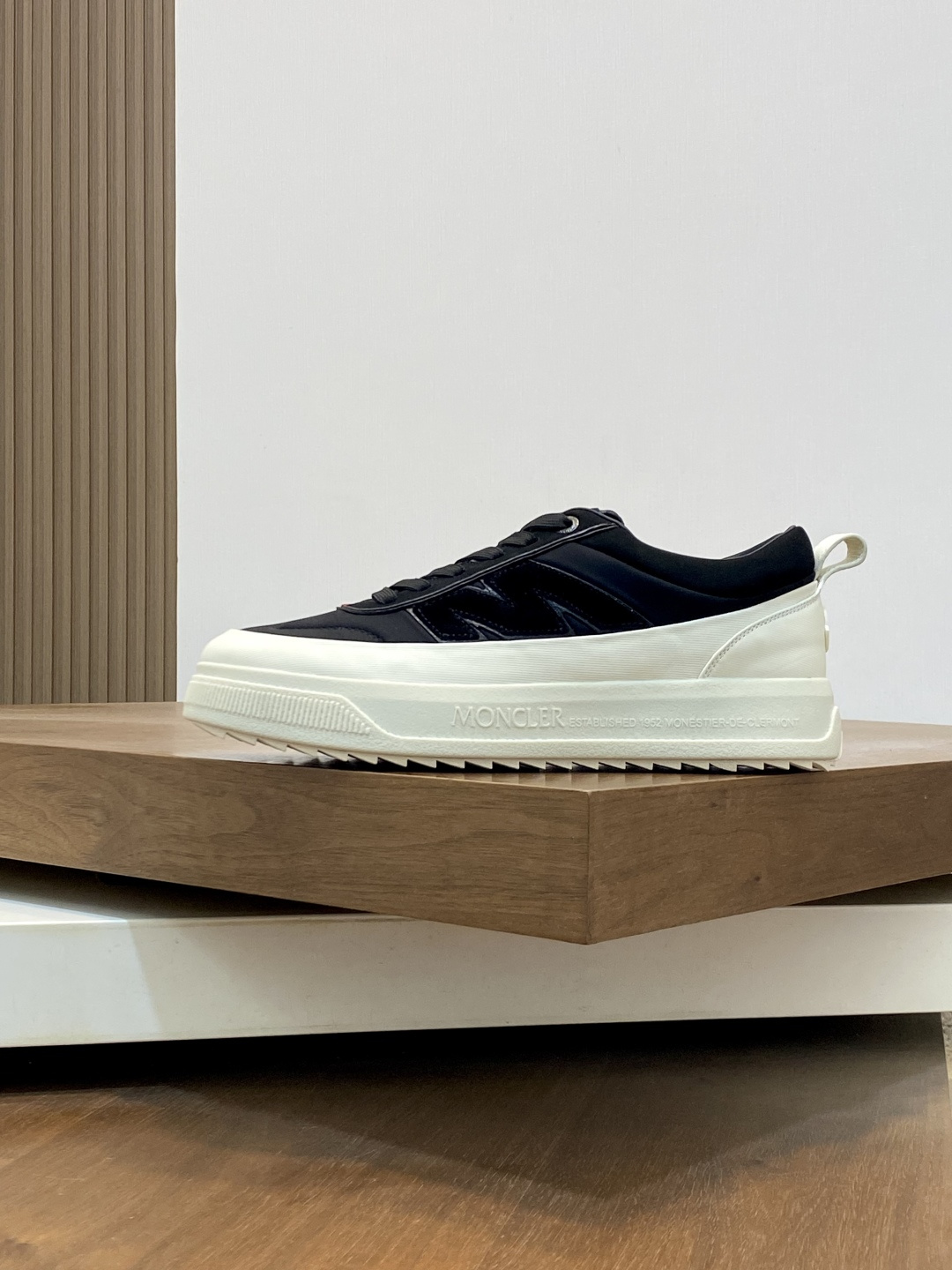 Moncler Sneakers M-l-s