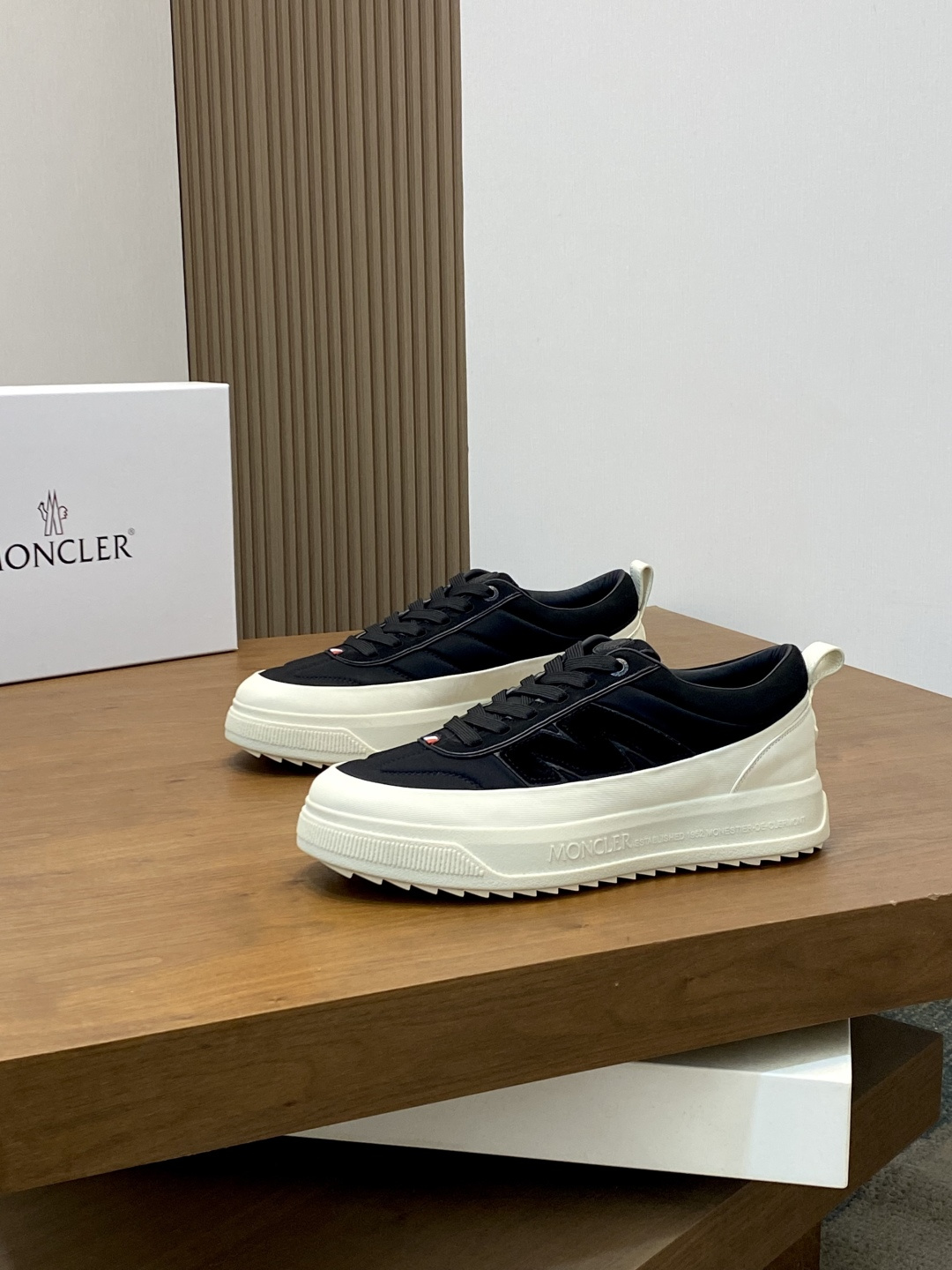 Moncler Sneakers M-l-s