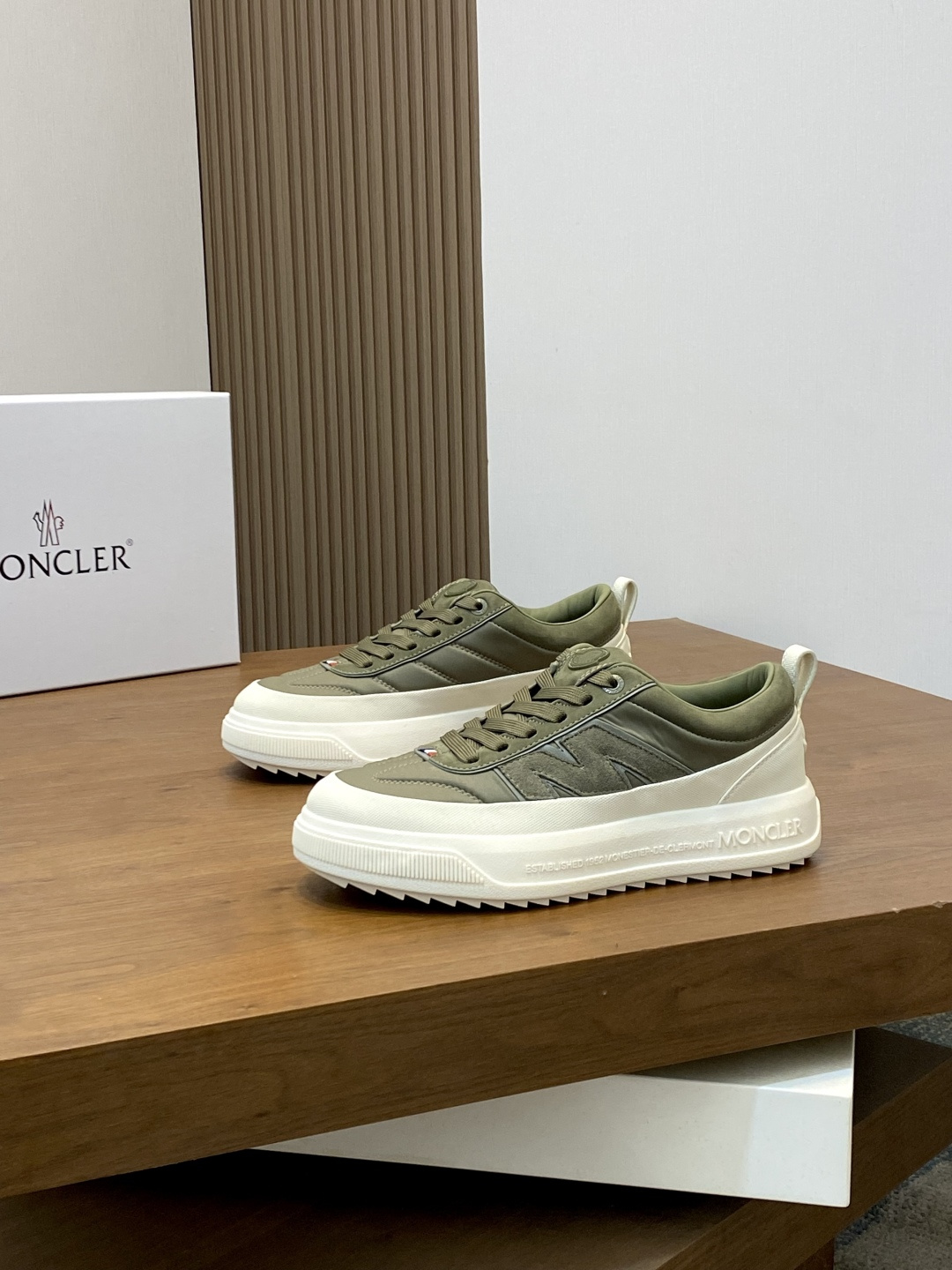 Moncler Sneakers M-l-s