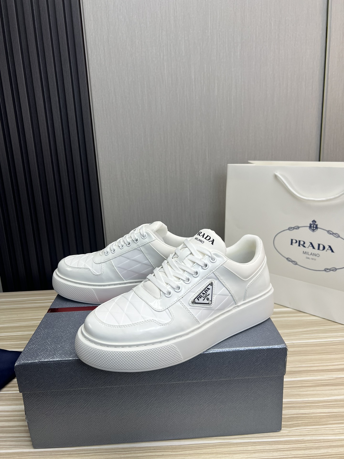 Male Basic Shoes Mesh