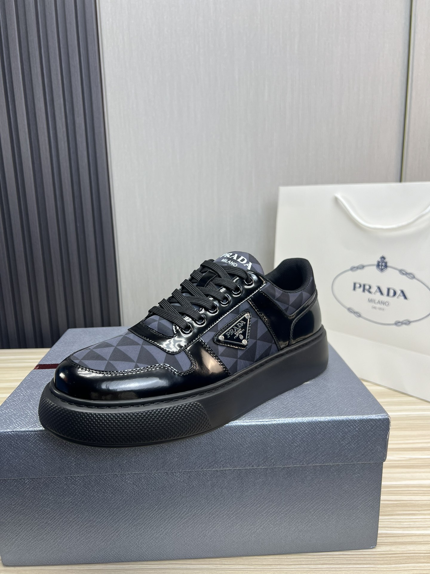 Prada Male Basic Shoes Mesh