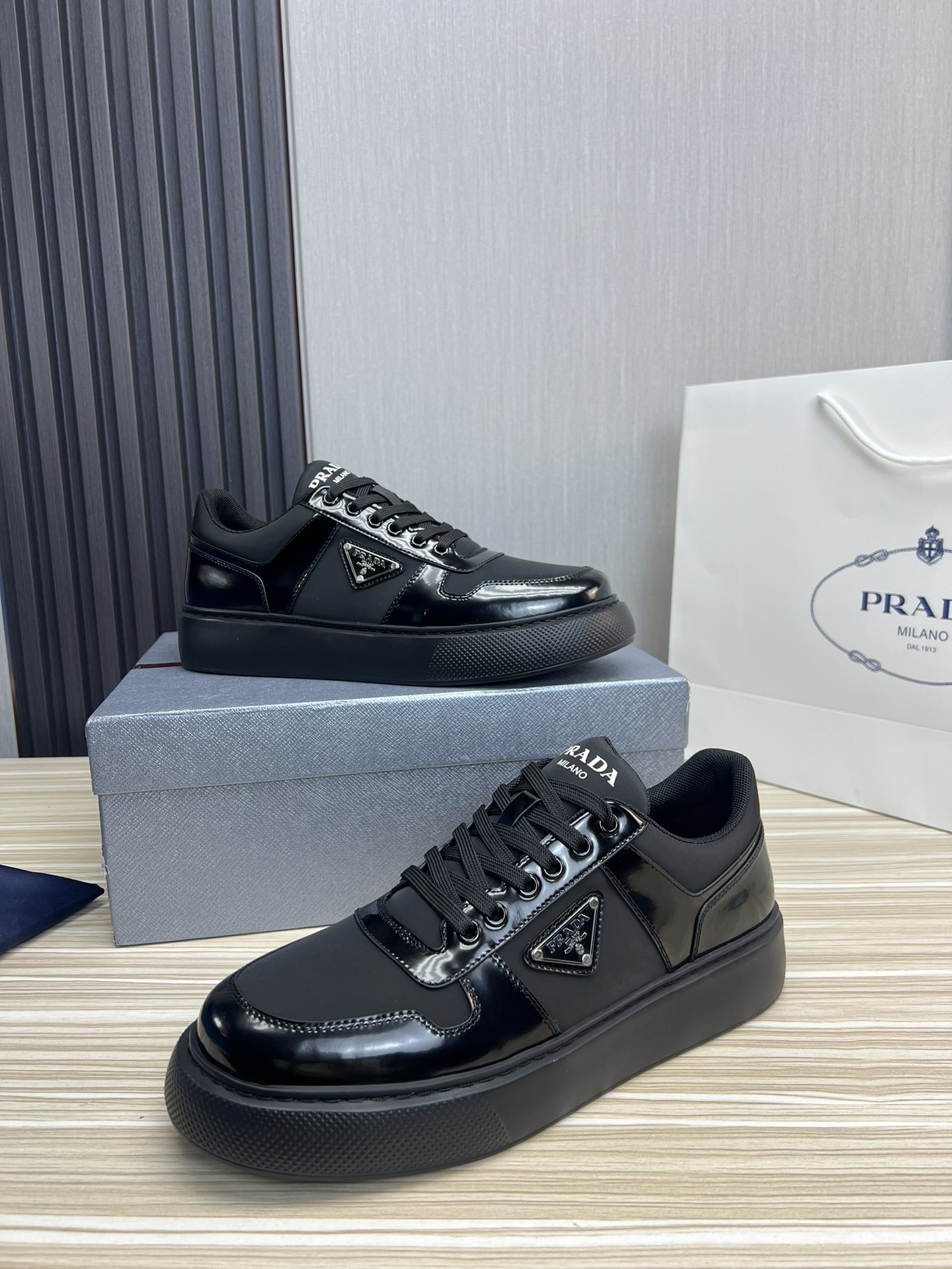 Prada Male Basic Shoes Mesh