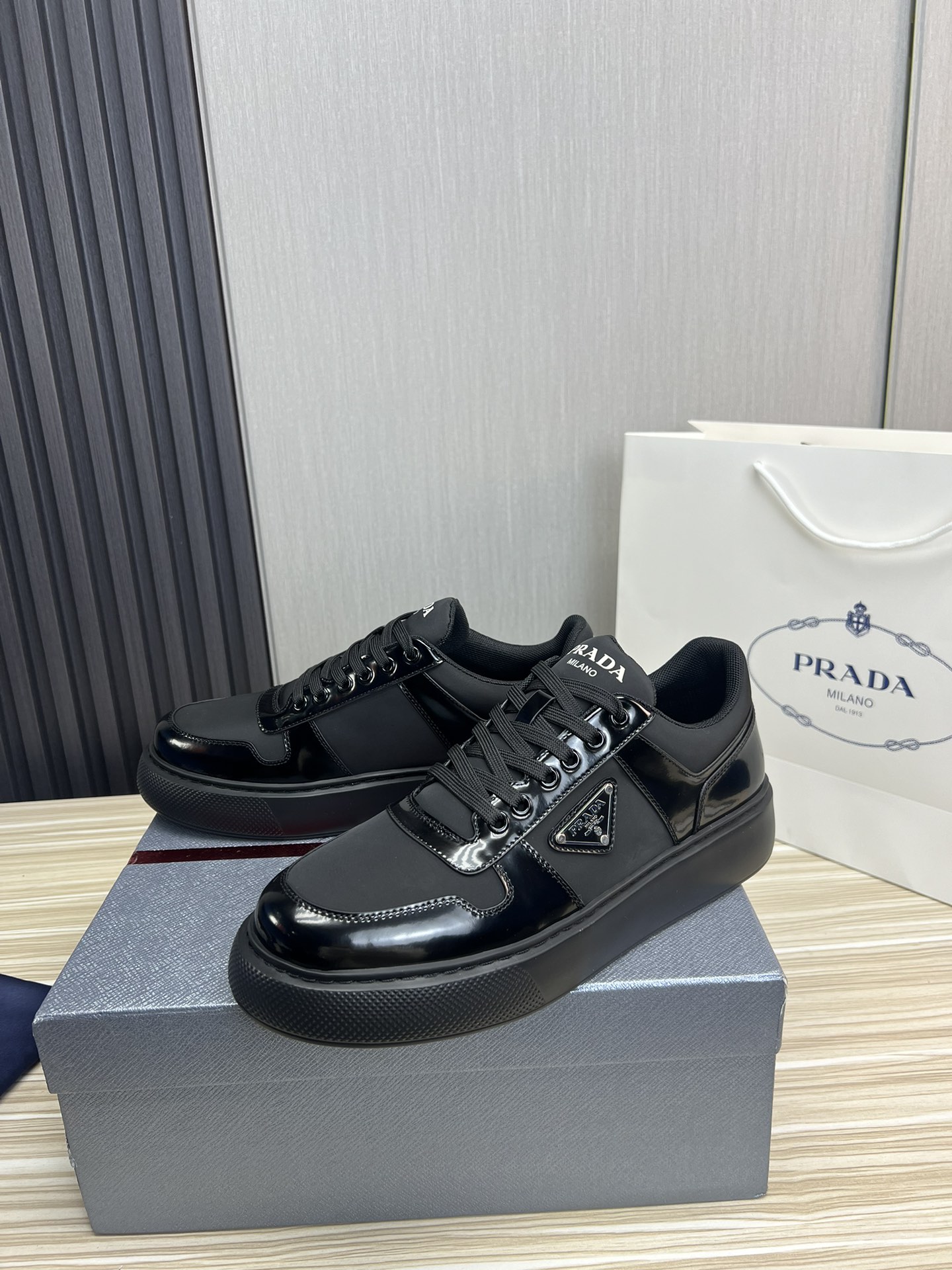 Prada Male Basic Shoes Mesh