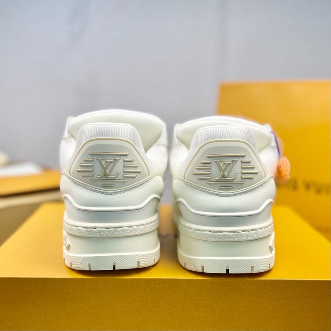 Louis Vuitton Male Sneakers L-s