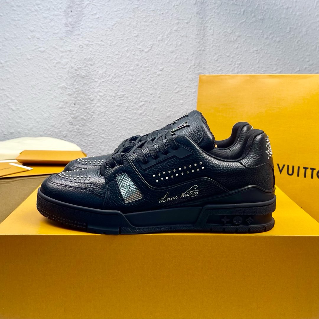 Louis Vuitton Male Board Shoes L-s