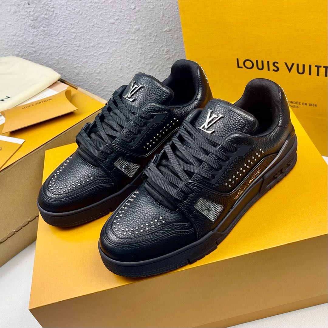 Louis Vuitton Male Board Shoes L-s