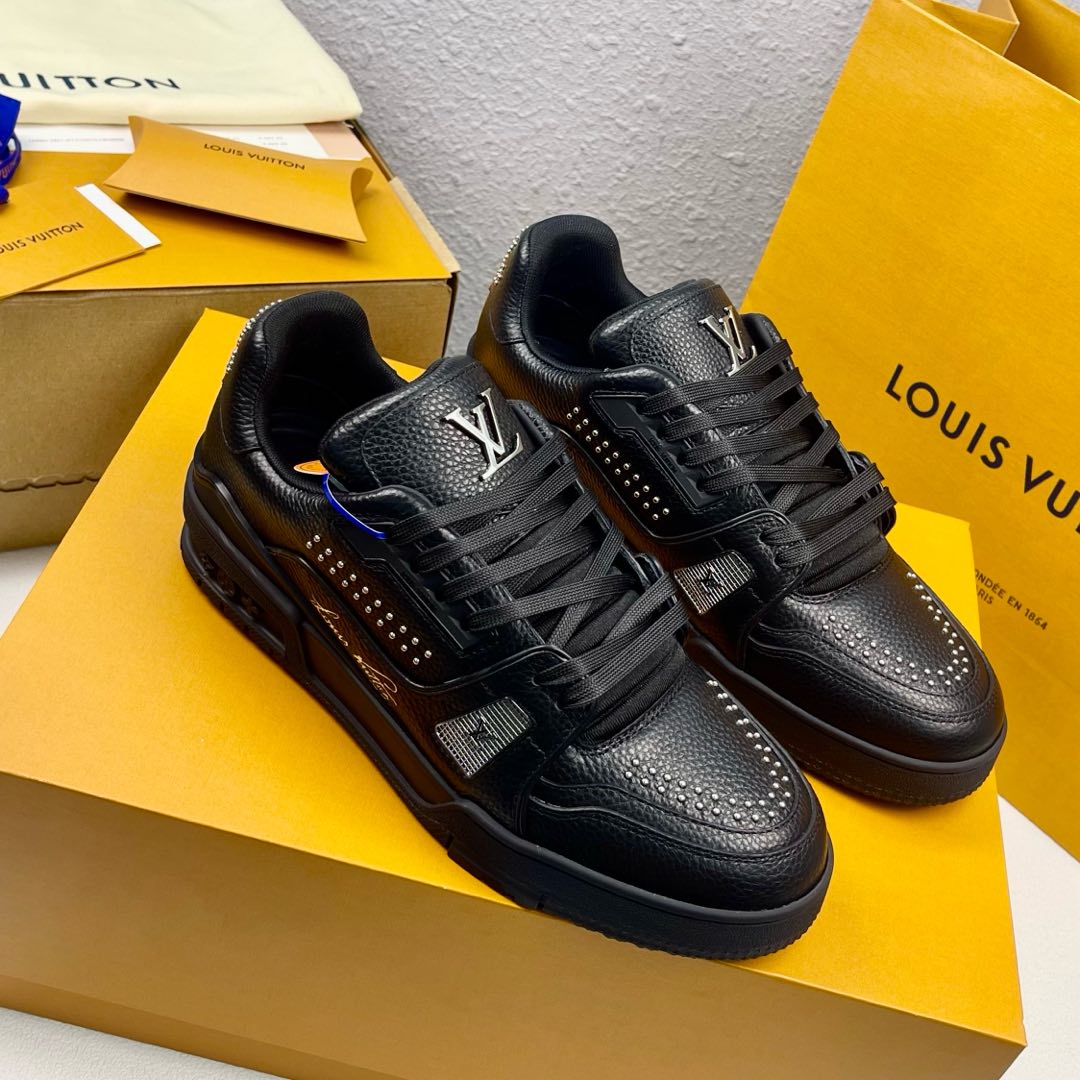 Louis Vuitton Male Board Shoes L-s