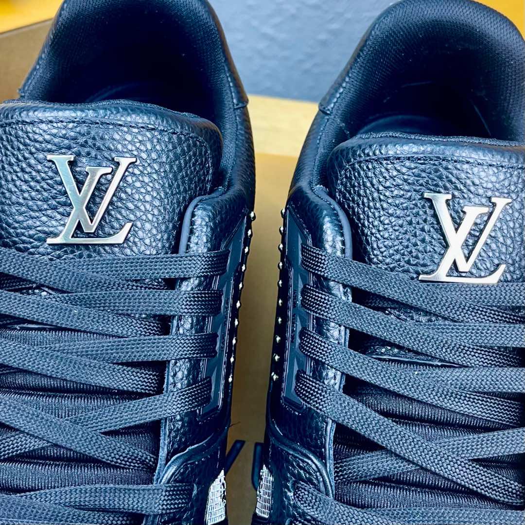 Louis Vuitton Male Board Shoes L-s