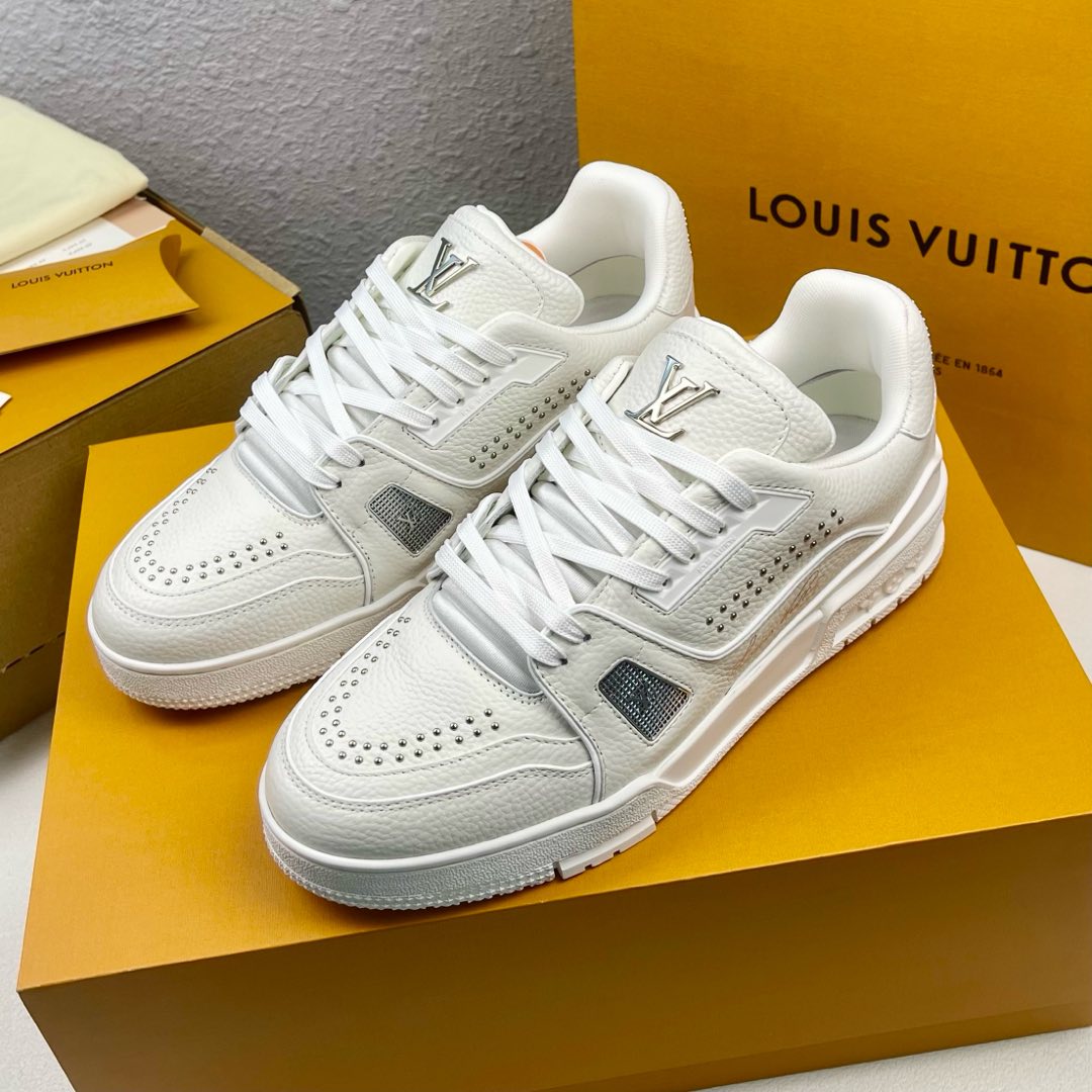 Louis Vuitton Male Board Shoes L-s