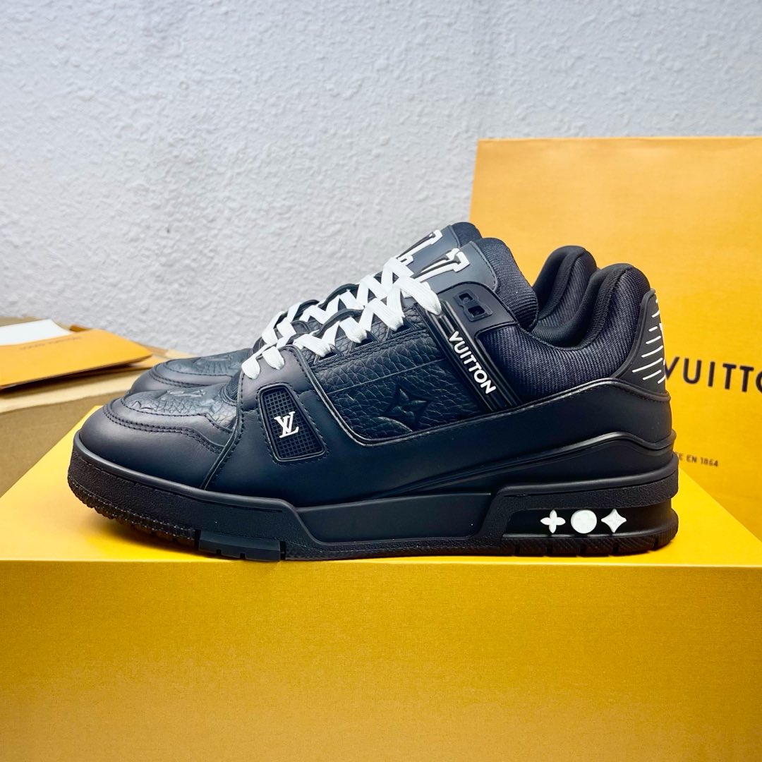 Louis Vuitton Male Board Shoes L-s