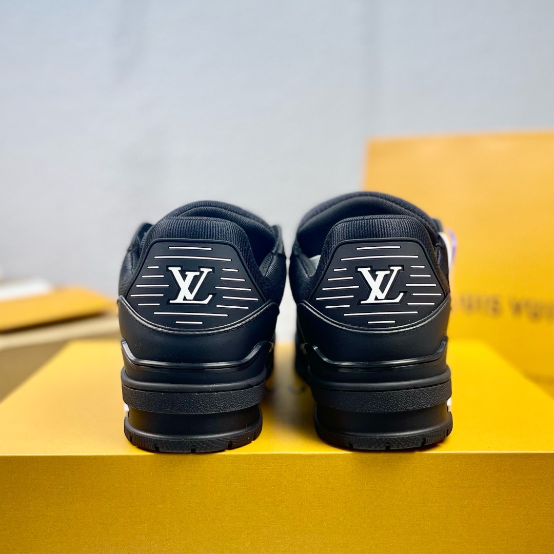 Louis Vuitton Male Board Shoes L-s