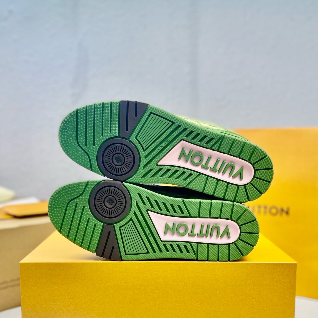 Louis Vuitton Male Board Shoes L-s