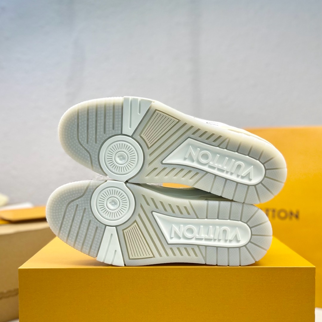 Louis Vuitton Male Board Shoes L-s