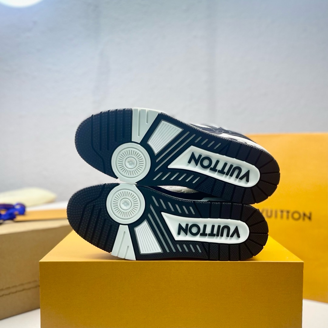 Louis Vuitton Male Board Shoes L-s