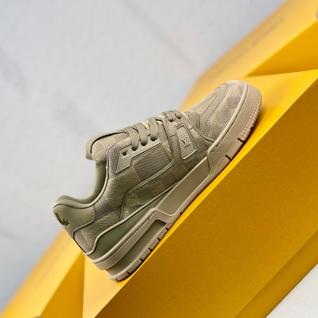 Louis Vuitton Male Board Shoes L-s