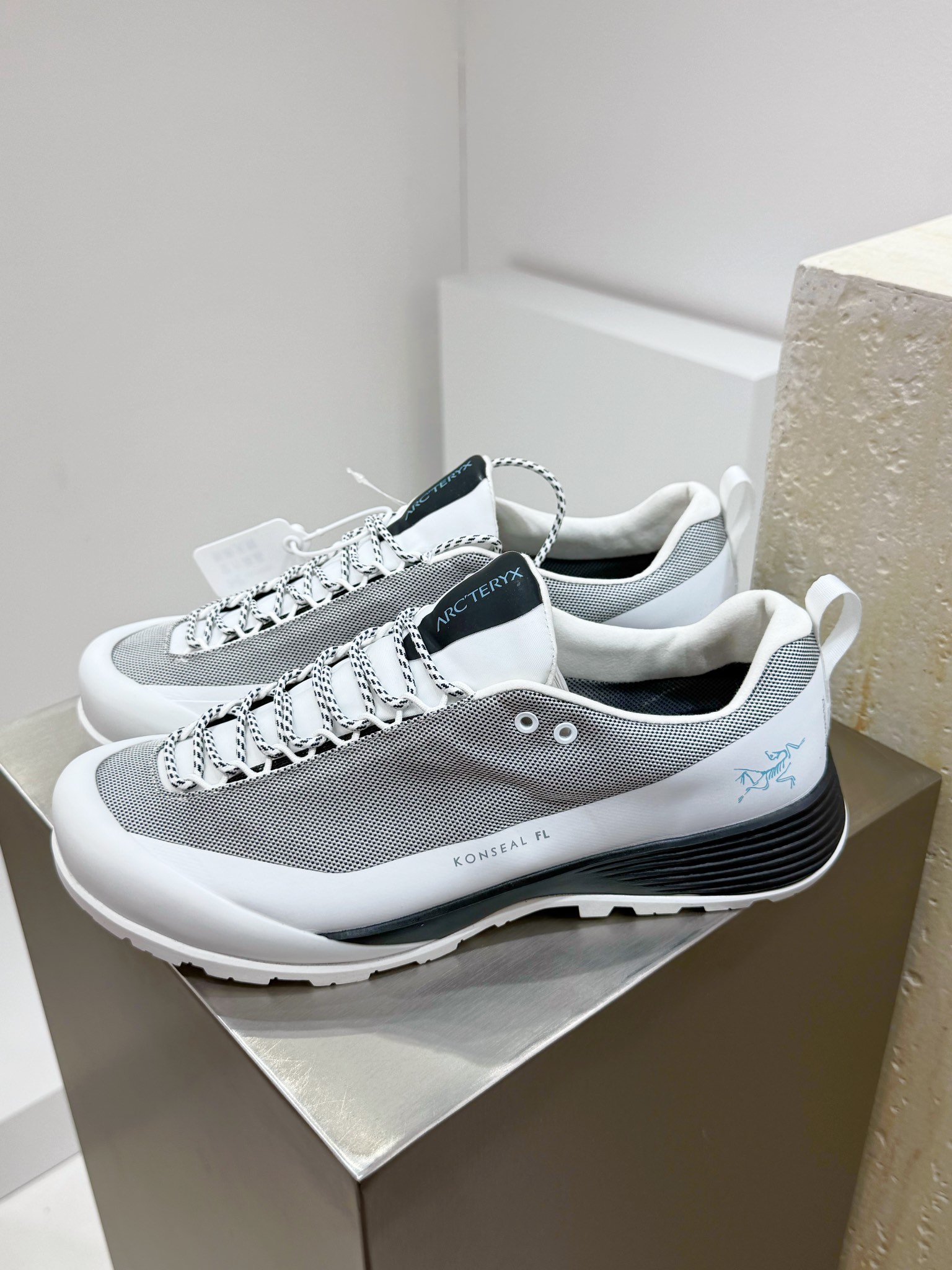 Basic Shoes L-s