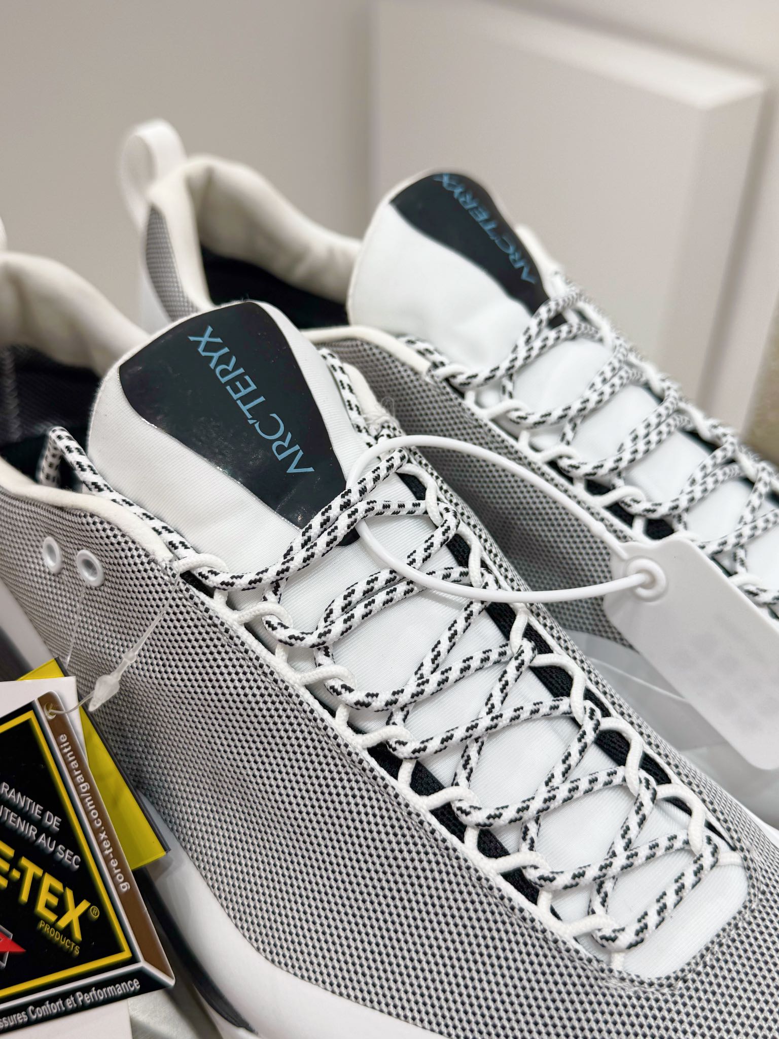Basic Shoes L-s