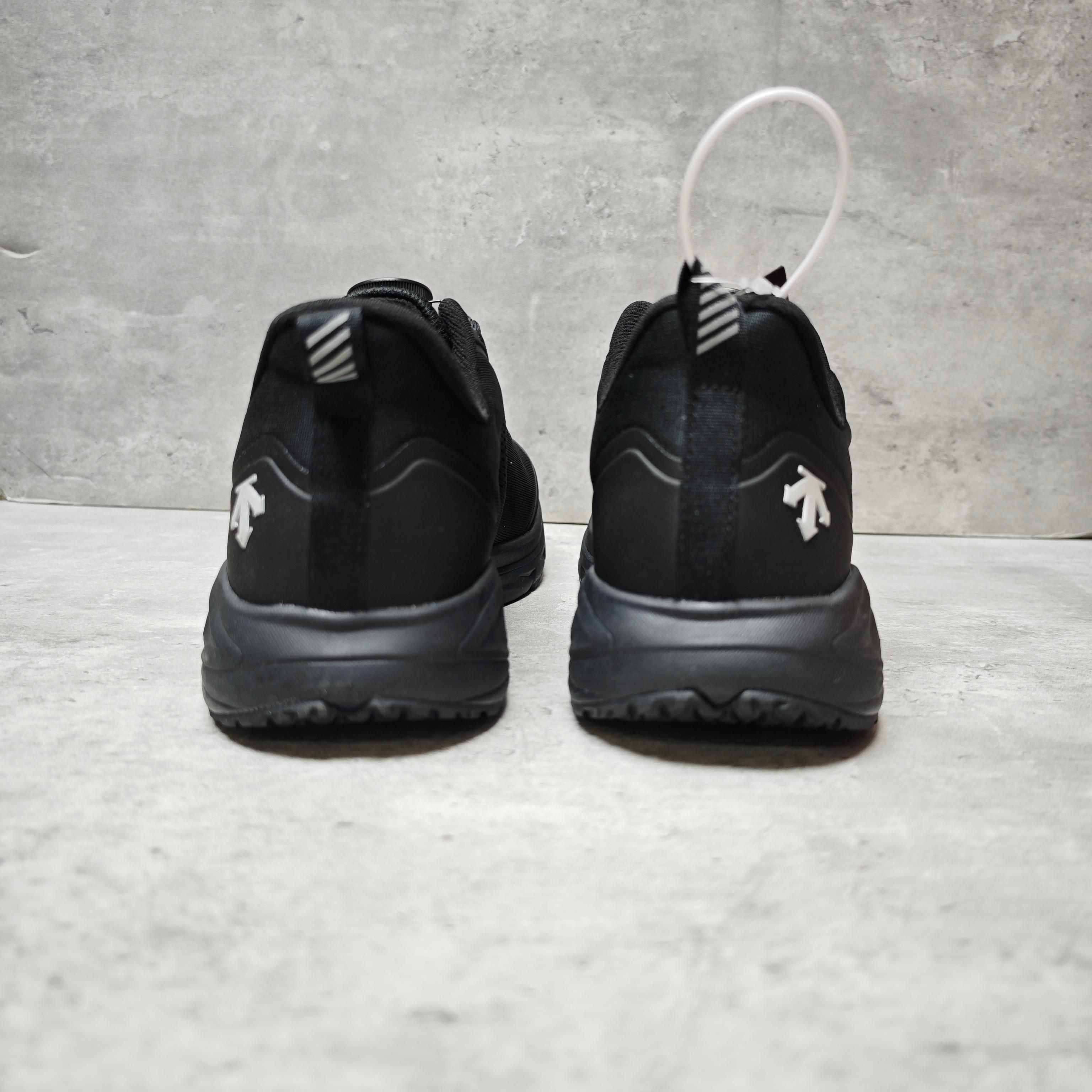 Descente Running Shoes Breathable S