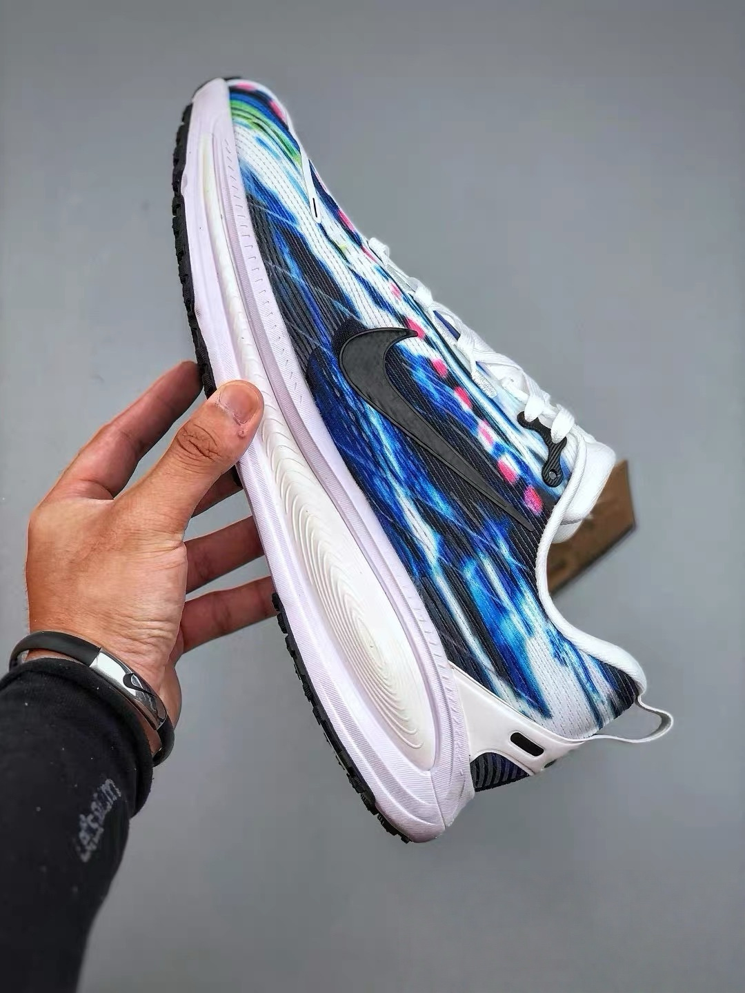 Running Shoes Shock Absorbing M