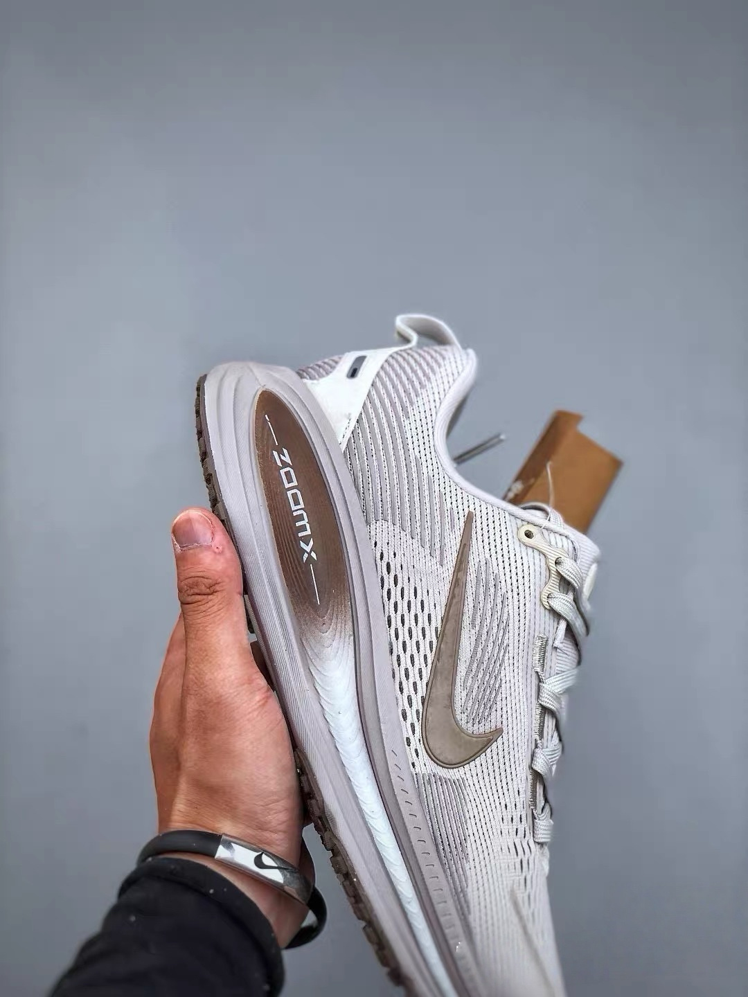 Running Shoes Shock Absorbing M