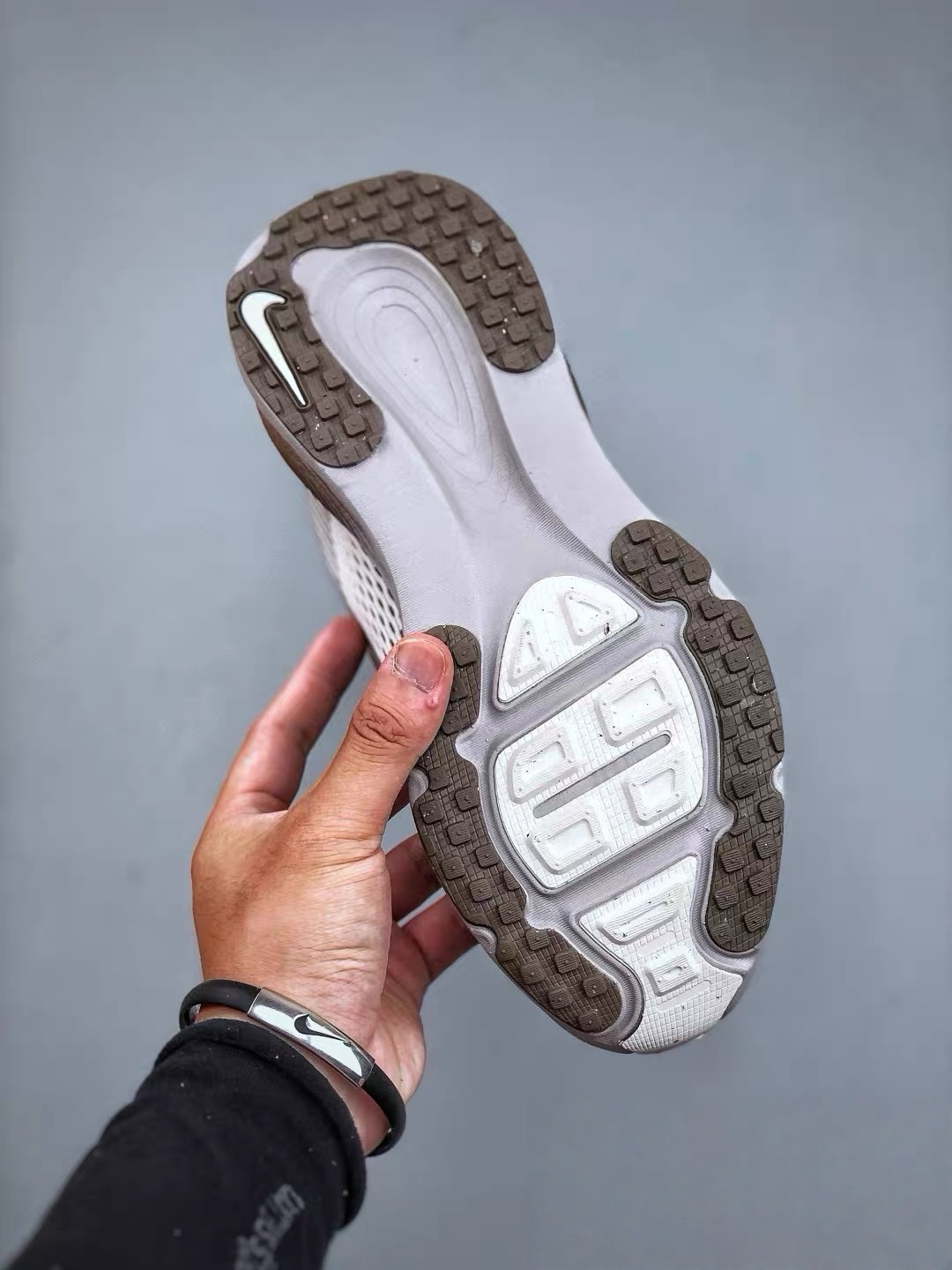 Running Shoes Shock Absorbing M