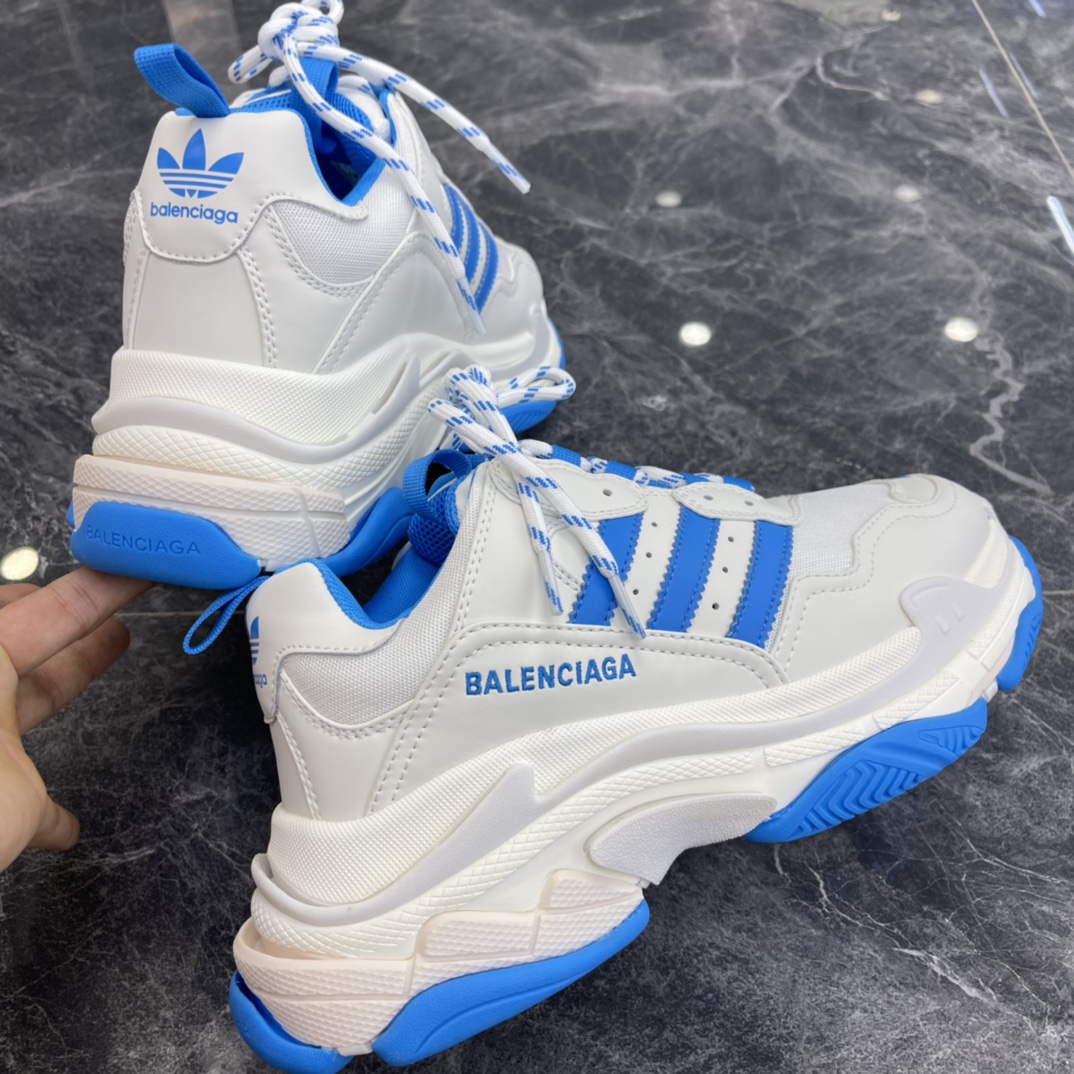 Couple Basic Shoes