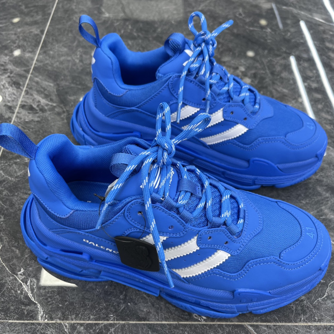 Couple Basic Shoes