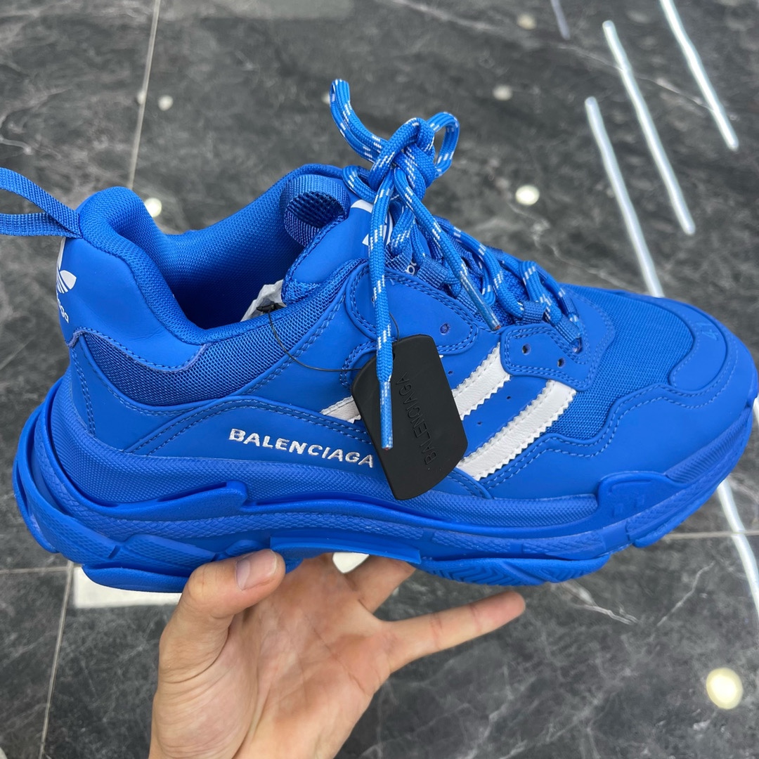 Couple Basic Shoes
