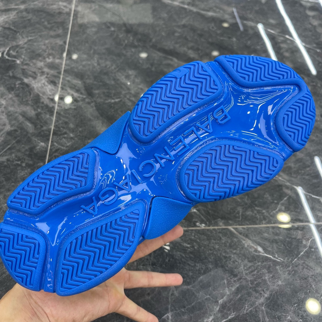 Couple Basic Shoes