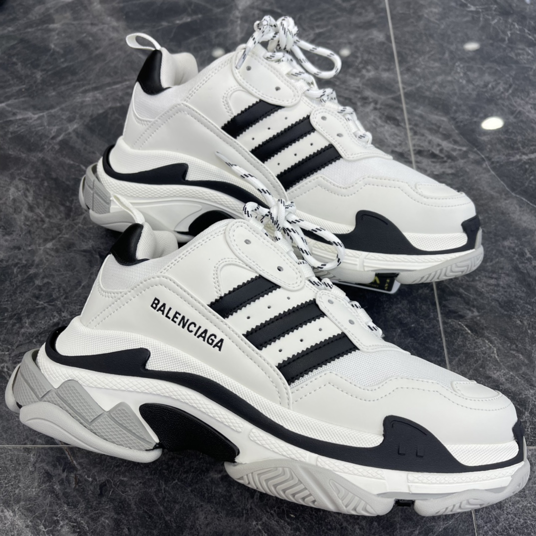 Couple Basic Shoes