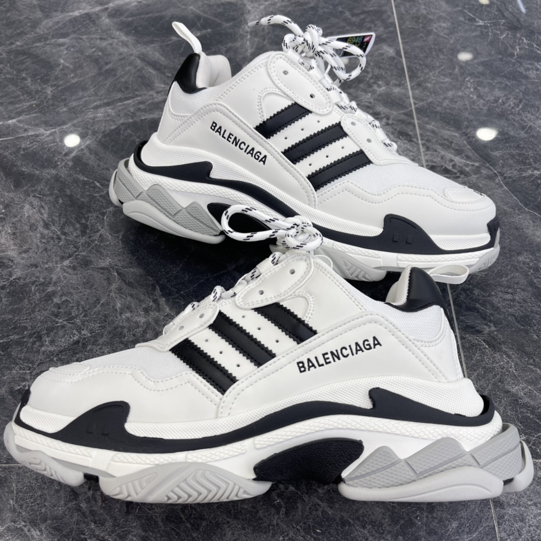 Couple Basic Shoes