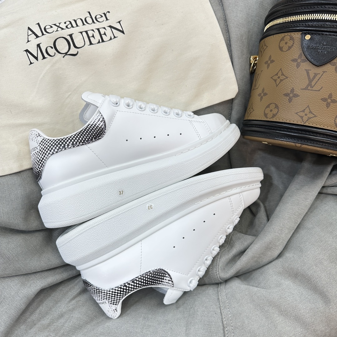 Male Basic Shoes M-l-s